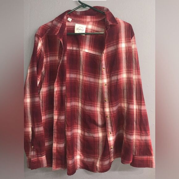 72. Jach’s girlfriend Red Casual Button Down flannel size medium - Picture 1 of 1